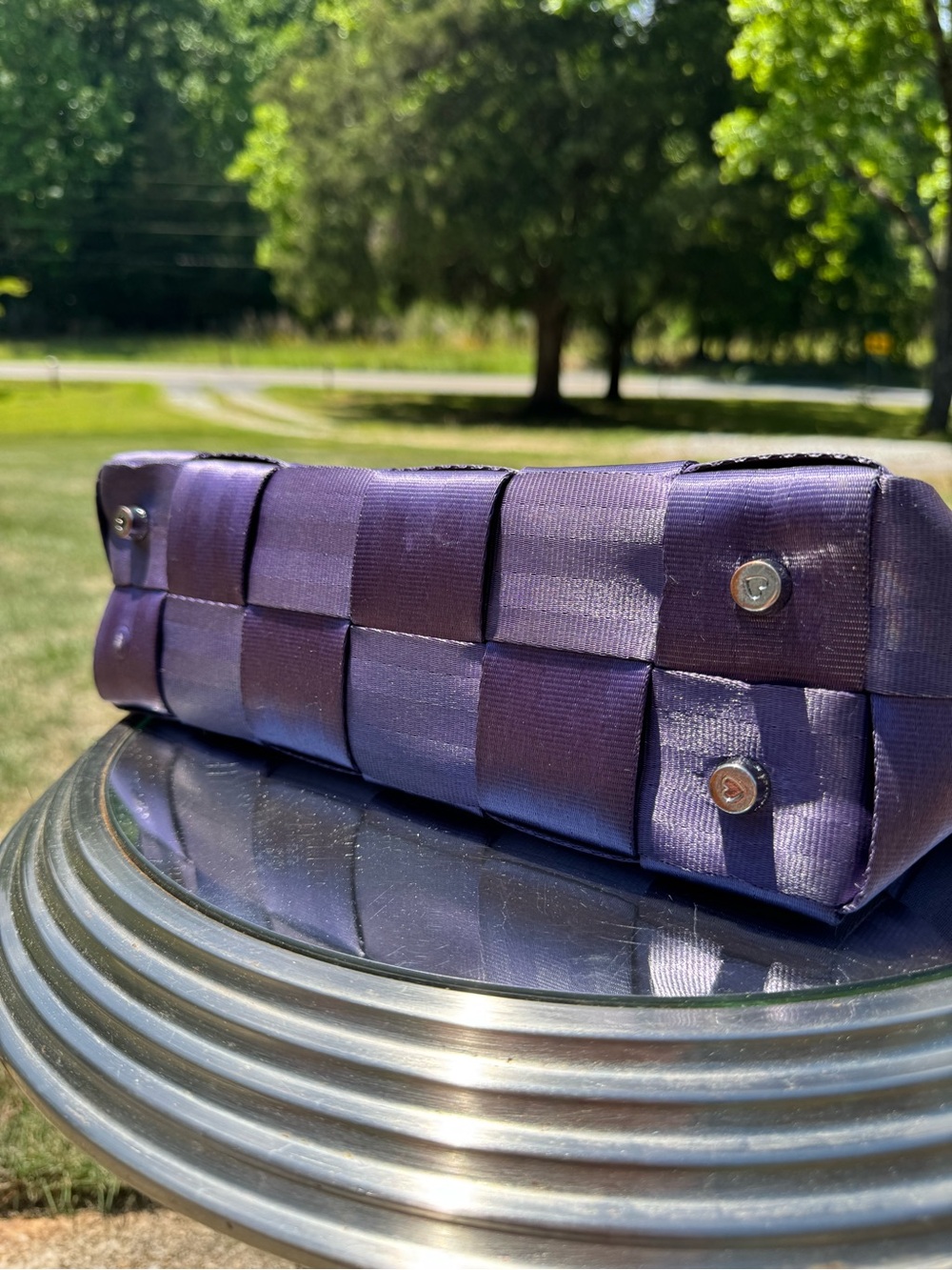 Harvey’s Seatbelt Bag - Woven Purple Tote Bag - Women's Shoulder Purse - Picture 3 of 5